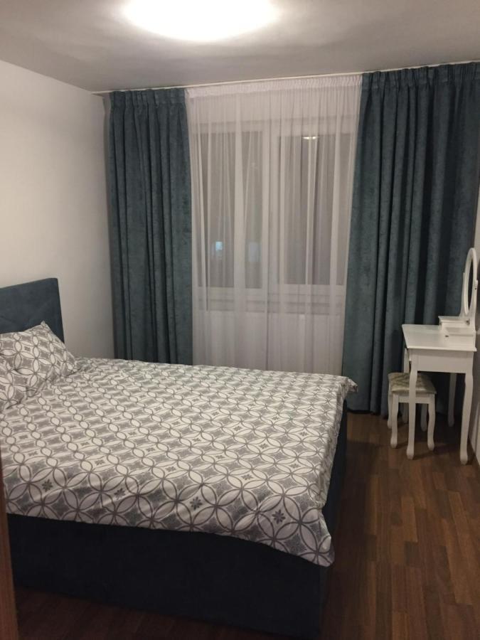 Apartament 3 Camere Royal Brassó Kültér fotó
