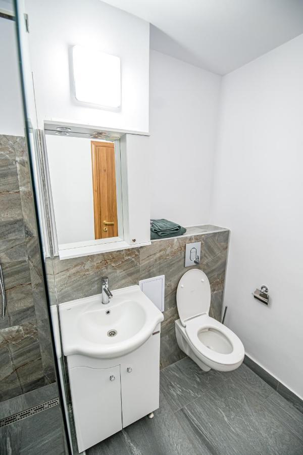Apartament 3 Camere Royal Brassó Kültér fotó