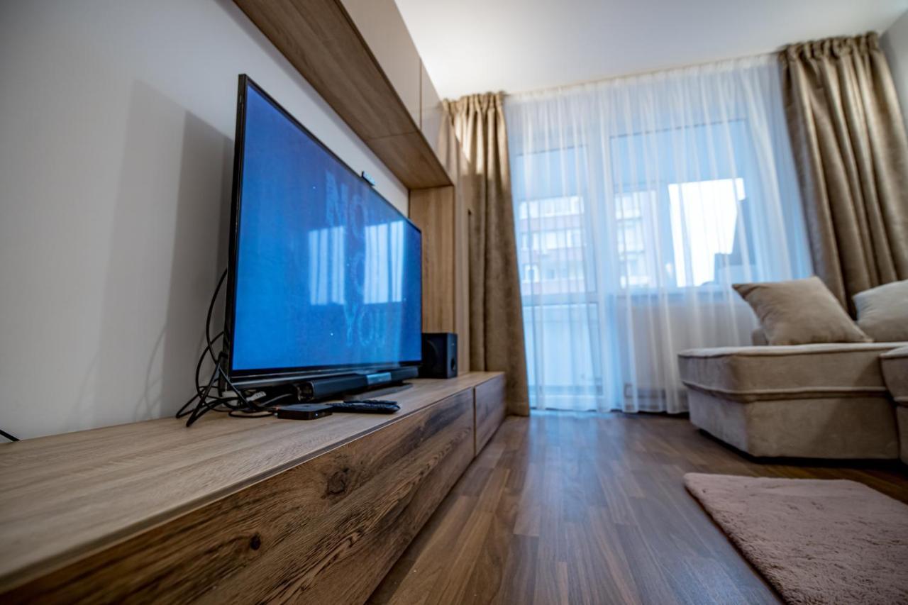 Apartament 3 Camere Royal Brassó Kültér fotó