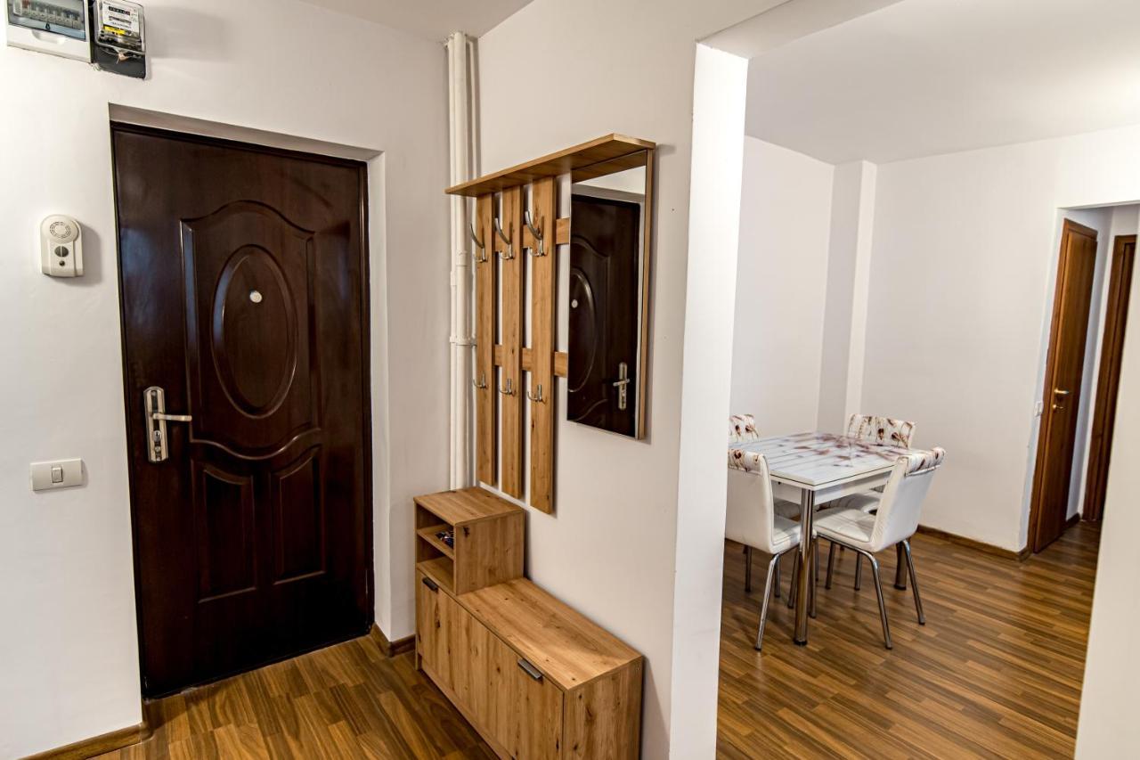 Apartament 3 Camere Royal Brassó Kültér fotó