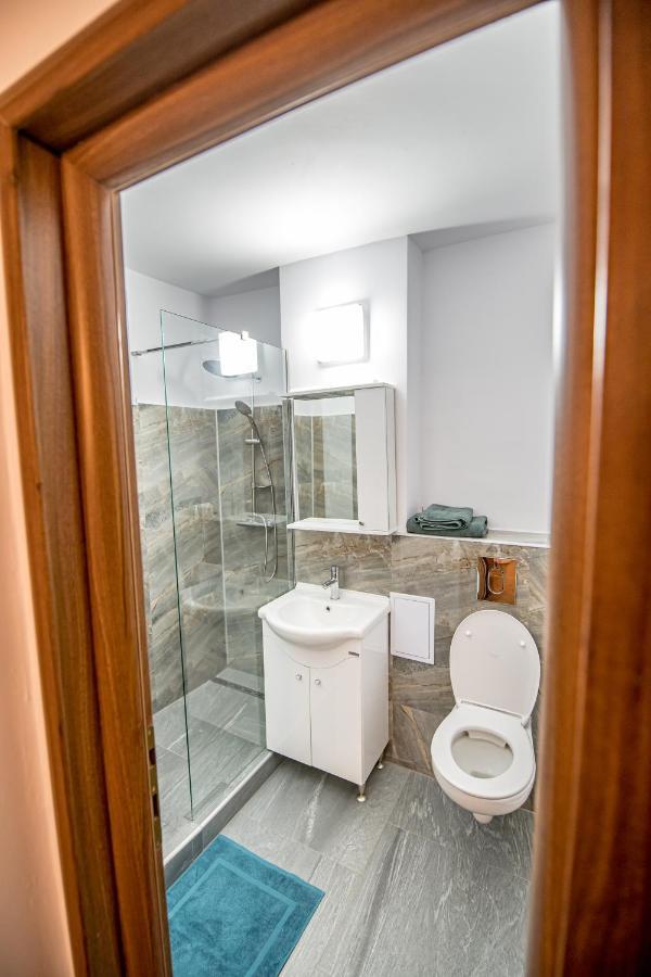 Apartament 3 Camere Royal Brassó Kültér fotó