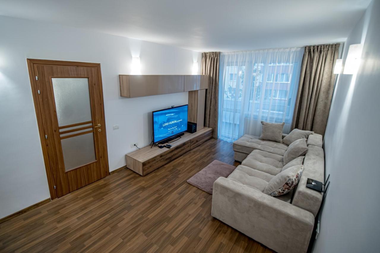 Apartament 3 Camere Royal Brassó Kültér fotó